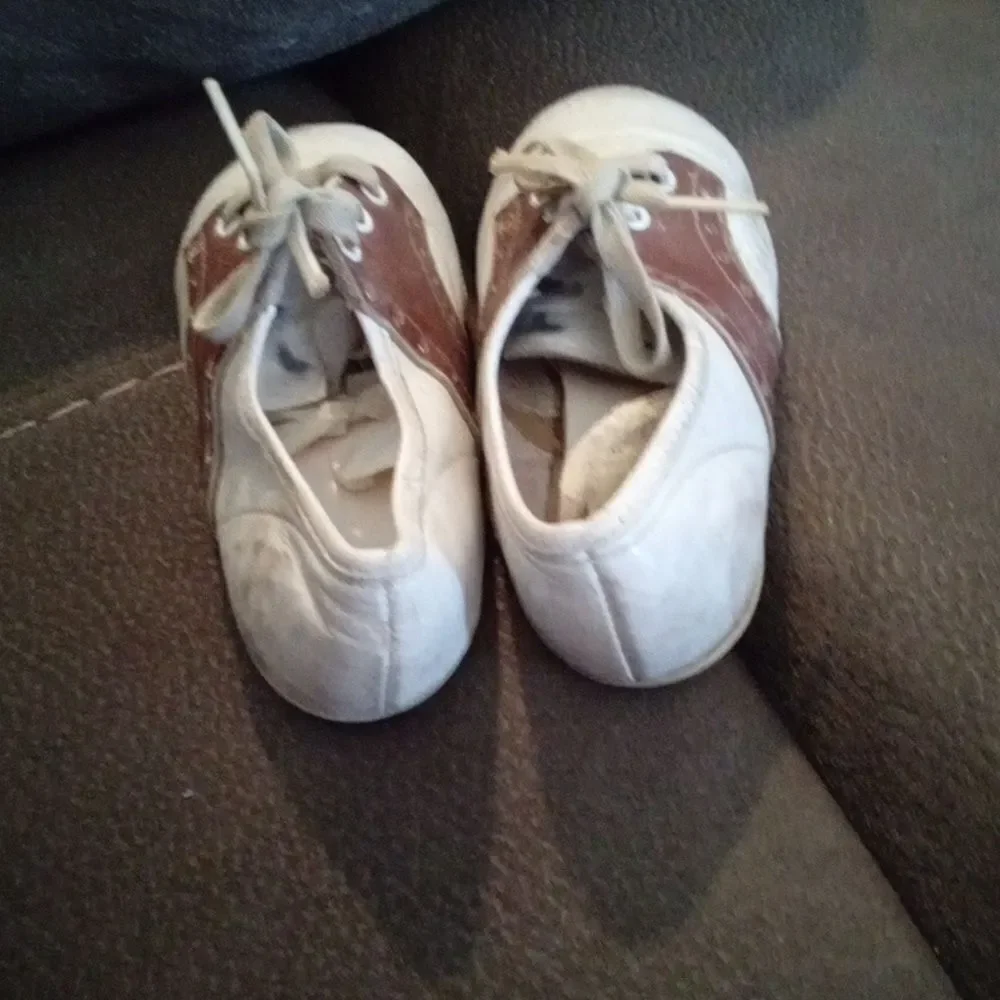 Vintage Baby Deer Cameo Trainers Saddle Shoes